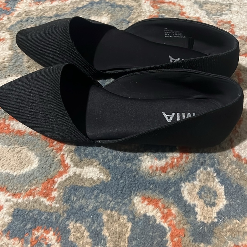 MIA Shoes Womens 7 Lynne Casual Slip On Pointed Loafer Flats Black Fabric - Picture 3 of 6